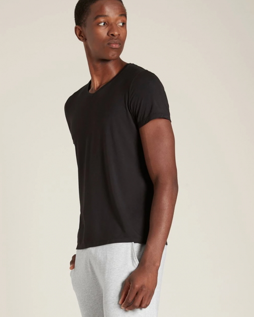 Boody T-Shirt met V-hals verkrijgbaar bij DeDuurzameTuin.nl