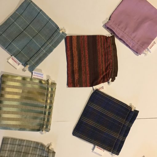 Foto van een Lamazuna stoffen etui verkrijgbaar bij DeDuurzameTuin.nl