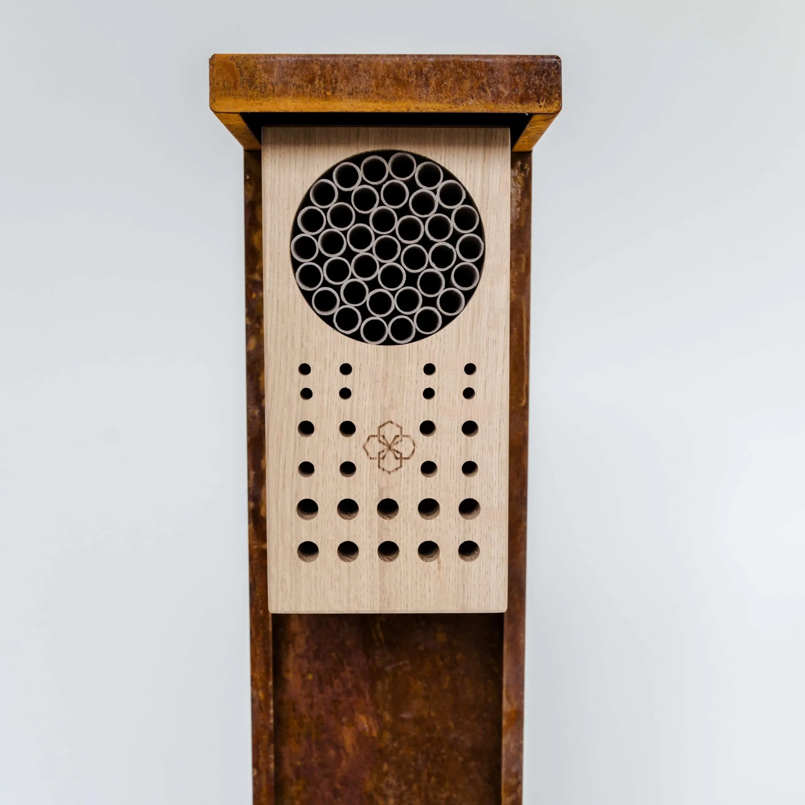 Bee&Bee Design bijenhotel van cortenstaal - Afbeelding 5